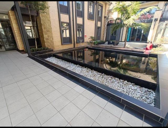 BUSINESS PROPERTY TO RENT IN BRYANSTON